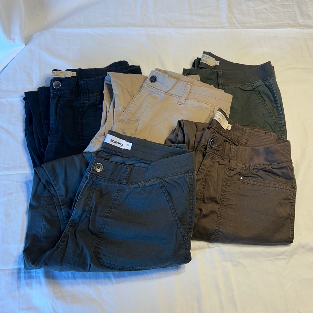 Bundle of 5 Sonoma cargo pants. Size 14
